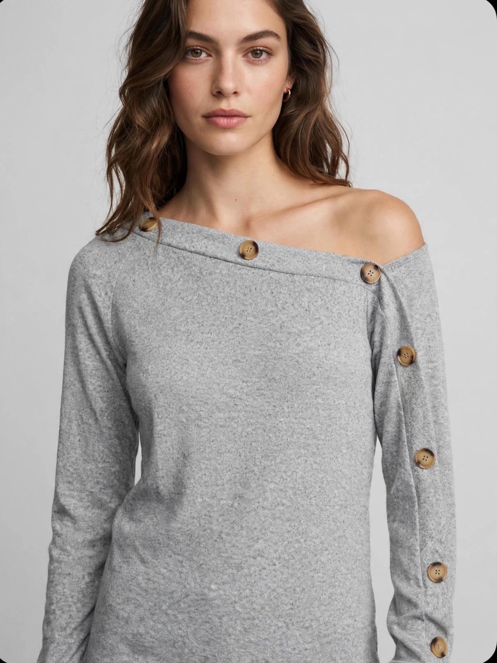 Women’s Off-Shoulder Button-Trim Sweater - Light Gray